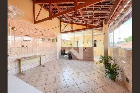 5_photo/94cefff2d9.8e927f3430f5a69c-ATLAS-2f395b54-8f7b-45e2-8dc6-41e7081aac0f.jpg de casa à venda com 4 quartos, 280m² em Veloso, Osasco