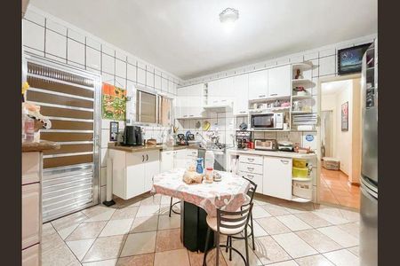 29_photo/94cefff2d9.8e927f3430f5a69c-ATLAS-e443708b-bc43-4472-8fd3-7b840e8f8e60.jpg de casa à venda com 4 quartos, 280m² em Veloso, Osasco