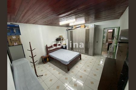 10_photo/94cefff7f7.ceff8192393c33de-ATLAS-8219ae5e-72be-4f1b-9742-7b7ba49a239c.jpg de casa à venda com 4 quartos, 240m² em Jardim Novo Horizonte, Carapicuíba