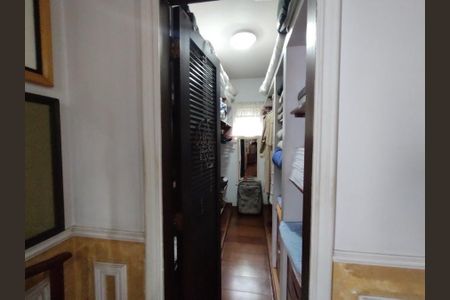 9_photo/94cf000169.1e45c290f45d527b-ATLAS-3de4be68-9b7e-4c5f-b452-7e02bf5593bf.jpg de casa de condomínio à venda com 3 quartos, 460m² em Jardim Marilu, Carapicuíba