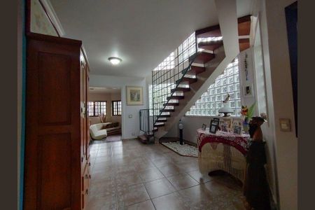 8_photo/94cf000169.1e45c290f45d527b-ATLAS-45916c4e-9e7f-4f71-ab8d-042d86cf9027.jpg de casa de condomínio à venda com 3 quartos, 460m² em Jardim Marilu, Carapicuíba