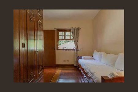 95_photo/94cf0007cb.0f81dd1a9a4f6ffb-ATLAS-29adcedd-1d00-49a3-bcb5-73a9ae0c67a8.jpg de casa à venda com 7 quartos, 450m² em Chácara Granja Velha, Carapicuíba