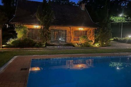 17_photo/94cf0007cb.0f81dd1a9a4f6ffb-ATLAS-344dfc36-b131-4efb-b751-593be88d5c4e.jpg de casa à venda com 7 quartos, 450m² em Chácara Granja Velha, Carapicuíba