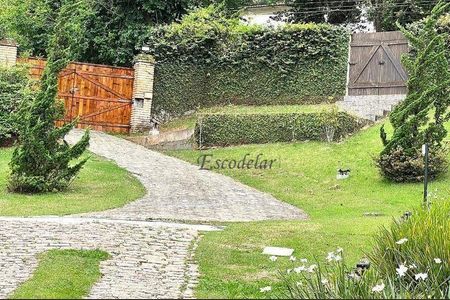 57_photo/94cf0007cb.0f81dd1a9a4f6ffb-ATLAS-c6aaf535-d7ed-480e-8d82-f5ec5e5d0185.jpg de casa à venda com 7 quartos, 450m² em Chácara Granja Velha, Carapicuíba