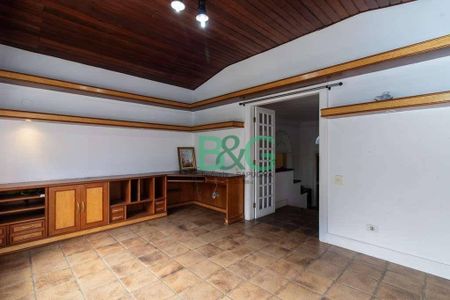 55_photo/94cf0007f7.cc80a849dbb3670d-ATLAS-35c4cda8-9152-4a3a-bed0-640cc8d15895.jpg de casa de condomínio à venda com 3 quartos, 456m² em Granja Viana, Cotia
