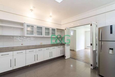 45_photo/94cf0007f7.cc80a849dbb3670d-ATLAS-3d8b7404-33cd-4c8d-bcb8-f40b517b0f75.jpg de casa de condomínio à venda com 3 quartos, 456m² em Granja Viana, Cotia