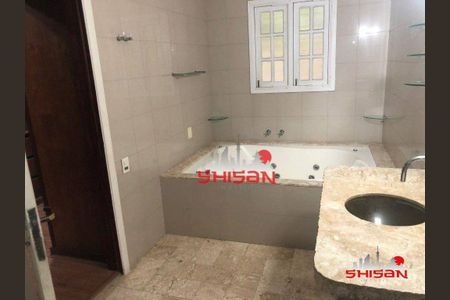 4_photo/94cf0007f7.cc80a849dbb3670d-ATLAS-79fe4b58-8a2d-4714-a67e-2496f9cb3ad5.jpg de casa de condomínio à venda com 5 quartos, 500m² em Granja Viana, Cotia