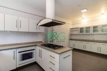 37_photo/94cf0007f7.cc80a849dbb3670d-ATLAS-e2d5396b-137c-449c-8b8d-06148ad9c335.jpg de casa de condomínio à venda com 3 quartos, 456m² em Granja Viana, Cotia