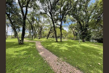 3_photo/94cf000829.b88c9f23dde11cca-ATLAS-0f5fdc6e-bcf0-4b15-924e-0a3d178e241e.jpg de casa à venda com 3 quartos, 932m² em Granja Viana, Cotia