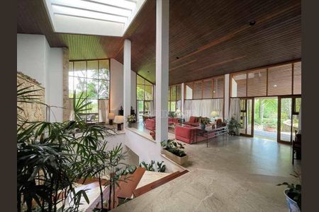 5_photo/94cf000829.b88c9f23dde11cca-ATLAS-19267c7c-4f1c-4bba-86b9-03e5e018245f.jpg de casa à venda com 3 quartos, 932m² em Granja Viana, Cotia