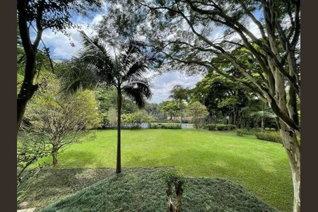 49_photo/94cf000829.b88c9f23dde11cca-ATLAS-7c142833-68cd-4249-a135-e80fff3a09fc.jpg de casa para alugar com 3 quartos, 932m² em Granja Viana, Cotia