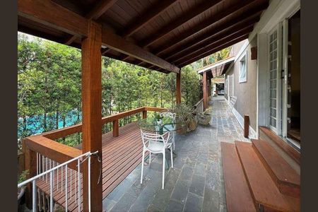 15_photo/94cf000887.e6e1c947b02cf8fb-ATLAS-4e1788cd-7e8c-47a9-a9c5-c8adf6245e90.jpg de casa à venda com 5 quartos, 804m² em Parque Frondoso, Carapicuíba