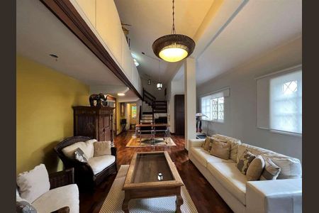 11_photo/94cf000887.e6e1c947b02cf8fb-ATLAS-4e237d63-e428-4084-a1fe-bcbdd3b7e980.jpg de casa à venda com 5 quartos, 804m² em Parque Frondoso, Carapicuíba