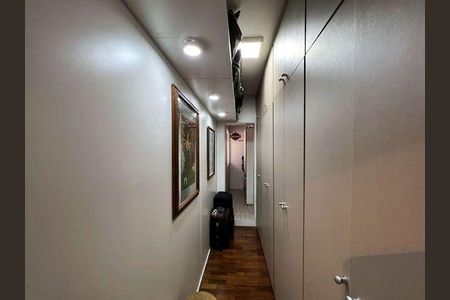 32_photo/94cf000887.e6e1c947b02cf8fb-ATLAS-e92876c9-7b75-4edf-9f45-a54d1a33c33c.jpg de casa à venda com 5 quartos, 804m² em Parque Frondoso, Carapicuíba