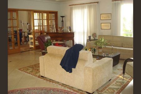 2_photo/94cf000891.05acccb2dbb53537-ATLAS-0bc004c6-e41a-4cfa-b8a1-ef2d5cf8f13e.jpg de casa à venda com 4 quartos, 380m² em Palos Verdes, Carapicuíba