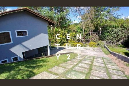 7_photo/94cf0008bb.eda30562fec2c246-ATLAS-3cae3d2f-7f0e-4a90-8a42-ca4c5fb1f326.jpg de casa à venda com 3 quartos, 253m² em Palos Verdes, Carapicuíba