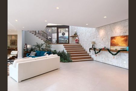 2_photo/94cf000957.f57be48fad3c3dec-ATLAS-0865ec0b-ceea-469d-9d7f-d75d39821bf8.jpg de casa de condomínio à venda com 4 quartos, 505m² em Palos Verdes, Carapicuíba