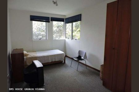 4_photo/94cf000993.fbcd7a2e7ac63d93-ATLAS-303a8cb1-9d12-4811-aef4-13f88ed21b64.jpg de casa de condomínio à venda com 3 quartos, 275m² em Vila Santo Antônio, Cotia