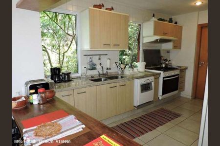 9_photo/94cf000993.fbcd7a2e7ac63d93-ATLAS-4dd760e9-ffe0-44f2-8d92-37ac74307ad8.jpg de casa de condomínio à venda com 3 quartos, 275m² em Vila Santo Antônio, Cotia