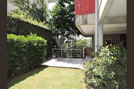 18_photo/94cf000993.fbcd7a2e7ac63d93-ATLAS-d24037ed-0ccc-4db4-896f-1bf32fbab088.jpg de casa de condomínio à venda com 3 quartos, 275m² em Vila Santo Antônio, Cotia