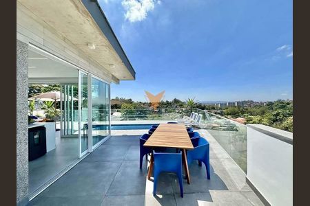 32_photo/94cf0009ed.1f0d7f1293d49bed-ATLAS-e50b99a9-ae38-4e74-aa2a-622421f6fa15.jpg de casa à venda com 7 quartos, 10m² em Parque Frondoso, Cotia