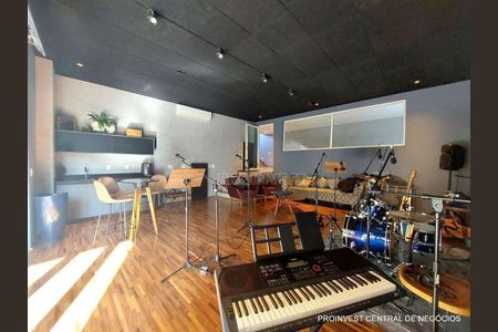 12_photo/94cf000a01.7c67d2478ed77bc1-ATLAS-8d4cc79b-77c7-4f36-87b6-2a0635be087d.jpg de casa à venda com 3 quartos, 612m² em Granja Viana, Cotia