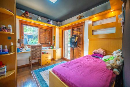 4_photo/94cf000a23.4b31ccbd07ec468b-ATLAS-0d77c01b-a3cc-4fc3-a4bf-2855eb1bbd0b.jpg de casa de condomínio à venda com 4 quartos, 424m² em Palos Verdes, Cotia