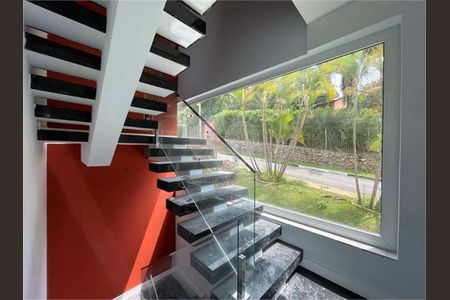 17_photo/94cf000a95.9b0e853e47463488-ATLAS-6f1ffdd5-4db7-4ae9-b994-dd8a08ef8752.jpg de casa de condomínio à venda com 4 quartos, 435m² em Vila Santo Antonio de Carapicuiba, Carapicuíba