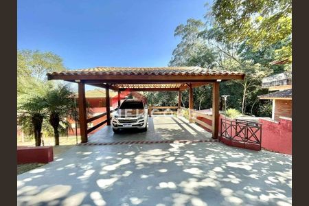 6_photo/94cf000a95.9b0e853e47463488-ATLAS-8ab908fd-9c77-4cf9-a1b4-cbcb11aabbfa.jpg de casa de condomínio à venda com 4 quartos, 1400m² em Vila Santo Antonio de Carapicuiba, Carapicuíba