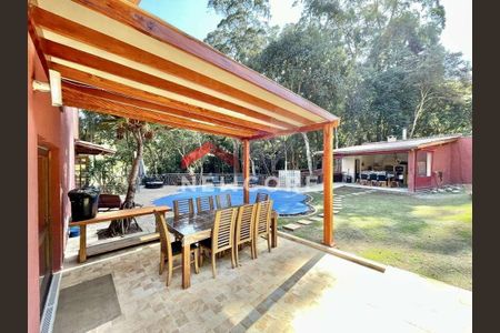 22_photo/94cf000a95.9b0e853e47463488-ATLAS-e8534a0e-b9d8-413b-94b2-20de65defebc.jpg de casa de condomínio à venda com 4 quartos, 1400m² em Vila Santo Antonio de Carapicuiba, Carapicuíba