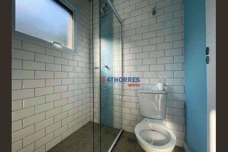 2_photo/94cf000ab5.40792d5e828b0cf7-ATLAS-20299e49-ebaa-4882-bd5d-4086ad2c4dcd.jpg de casa à venda com 4 quartos, 436m² em Parque Silvino Pereira, Carapicuíba