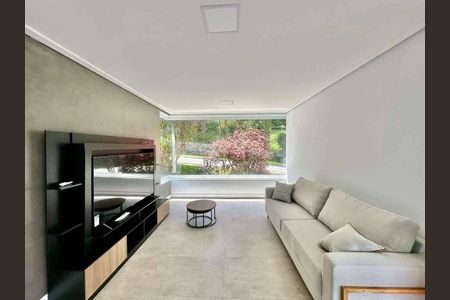 6_photo/94cf000ab5.ba97ac63d5ac1cb4-ATLAS-84c767e8-e14f-4f5e-b42e-692cc6c476ca.jpg de casa de condomínio à venda com 4 quartos, 435m² em Parque Silvino Pereira, Carapicuíba