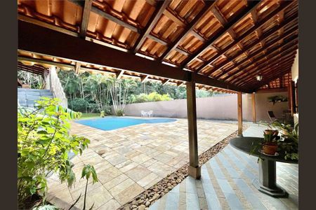 41_photo/94cf000abb.4549631898926ee7-ATLAS-cfb80a7f-09a5-4acf-aa43-c2c816885e2e.jpg de casa de condomínio à venda com 3 quartos, 321m² em Vila Santo Antonio, Carapicuíba