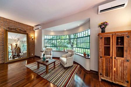 2_photo/94cf000b89.32a8019b0364636a-ATLAS-2c0b643c-0bd7-4a70-8cc4-bbdeed4b2e9a.jpg de casa de condomínio à venda com 6 quartos, 821m² em Palos Verdes, Carapicuíba