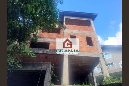 10_photo/94cf000bb5.cffd374226f5f412-ATLAS-50765bcf-18fd-48ba-a9c3-47f8aa8bd609.jpg de casa à venda com 4 quartos, 448m² em Caucaia do Alto, Cotia