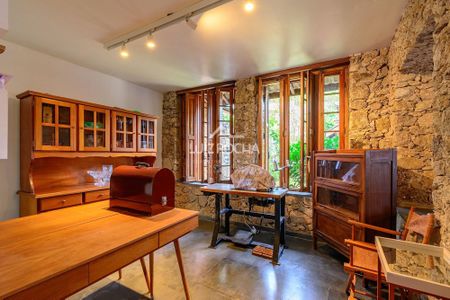 5_photo/94cf000ca5.ceff8192393c33de-ATLAS-20bc326c-b0a4-4efb-b96e-caf6b4a76303.jpg de casa de condomínio à venda com 4 quartos, 390m² em Chácara São João, Carapicuíba