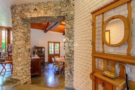 6_photo/94cf000ca5.ceff8192393c33de-ATLAS-2416d6fa-0c1a-4ef4-9391-47e285bfbb4c.jpg de casa de condomínio à venda com 4 quartos, 390m² em Chácara São João, Carapicuíba