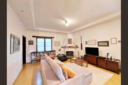 4_photo/94cf000cab.dc8bbd111761e841-ATLAS-1225c781-0c9e-4528-aadb-ecff67ed2fbc.jpg de casa de condomínio à venda com 3 quartos, 535m² em Chácara dos Lagos, Carapicuíba