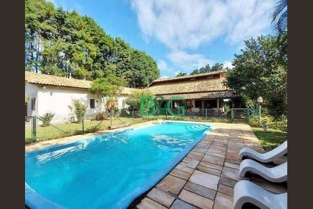 2_photo/94cf000cab.dc8bbd111761e841-ATLAS-58b7fa65-dc9a-4bdf-9393-d8acce0688e7.jpg de casa de condomínio à venda com 3 quartos, 535m² em Chácara dos Lagos, Carapicuíba