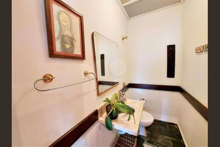 16_photo/94cf000cab.dc8bbd111761e841-ATLAS-8afd54ed-f229-4e17-9704-b2dbef6a8fa0.jpg de casa de condomínio à venda com 3 quartos, 535m² em Chácara dos Lagos, Carapicuíba