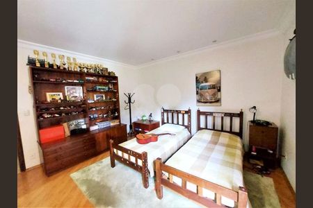 22_photo/94cf000cab.dc8bbd111761e841-ATLAS-bdaf3bed-d2d9-4d07-9bed-b03e6c8ca69d.jpg de casa de condomínio à venda com 3 quartos, 535m² em Chácara dos Lagos, Carapicuíba