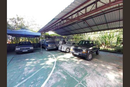 42_photo/94cf000cab.dc8bbd111761e841-ATLAS-bfe9b164-5e09-43e2-81bb-c01f099df764.jpg de casa de condomínio à venda com 3 quartos, 535m² em Chácara dos Lagos, Carapicuíba