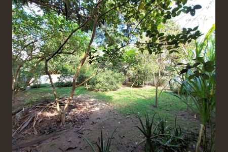 43_photo/94cf000cab.dc8bbd111761e841-ATLAS-da99e566-e37f-4eef-9f61-8a1c7ee07115.jpg de casa de condomínio à venda com 3 quartos, 535m² em Chácara dos Lagos, Carapicuíba