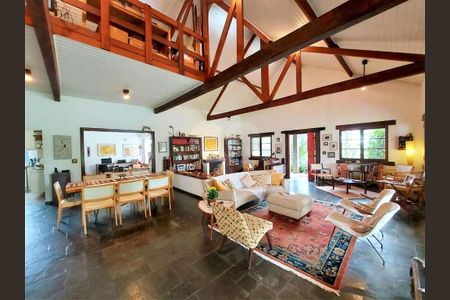 9_photo/94cf000cab.dc8bbd111761e841-ATLAS-dc4cef5d-e330-4ad8-bc93-5ce685de9cae.jpg de casa de condomínio à venda com 3 quartos, 535m² em Chácara dos Lagos, Carapicuíba