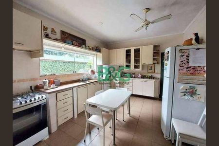 2_photo/94cf000cab.dc8bbd111761e841-ATLAS-effb11f7-9517-4e41-bfcf-821e2767cabd.jpg de casa de condomínio à venda com 3 quartos, 535m² em Chácara dos Lagos, Carapicuíba