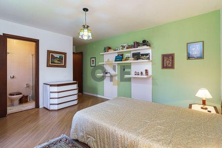 61_photo/94cf000d67.413b54f4bf74f905-ATLAS-631d3206-64a2-4d5c-847e-03dc4e03586a.jpg de casa de condomínio à venda com 4 quartos, 780m² em Chácara São João, Carapicuíba