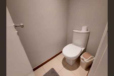 13_photo/94cf000e03.5cacb5cd1a05b02e-ATLAS-062824e2-cc76-40ee-899d-a28d88a3cef4.jpg de casa de condomínio à venda com 3 quartos, 230m² em Palos Verdes, Carapicuíba