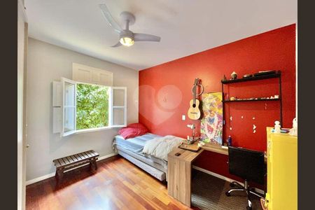 9_photo/94cf000ed3.f6ee4f8dca2fb9c7-ATLAS-1727480a-8843-48bb-8837-c4e05cf24d0b.jpg de casa de condomínio à venda com 4 quartos, 1290m² em Palos Verdes, Carapicuíba