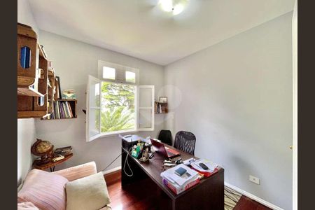 6_photo/94cf000ed3.f6ee4f8dca2fb9c7-ATLAS-434c0b6b-104c-4c23-b09a-52ac7831c9bf.jpg de casa de condomínio à venda com 4 quartos, 1290m² em Palos Verdes, Carapicuíba