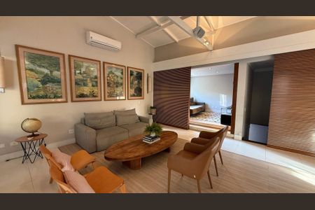 4_photo/94cf000ef7.15f4a19d538e62fb-ATLAS-b5cdb8ce-344f-405d-b716-30aa21d73b7b.jpg de casa de condomínio à venda com 4 quartos, 550m² em Palos Verdes, Carapicuíba